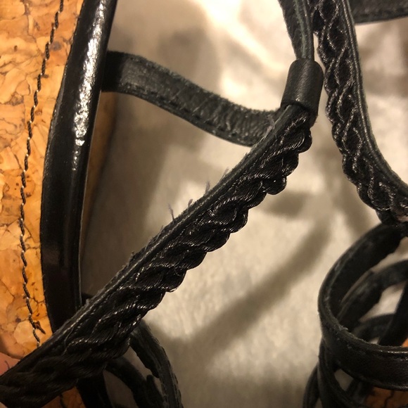 Kenneth Cole Reaction Black Strappy Sandals - Picture 9 of 12